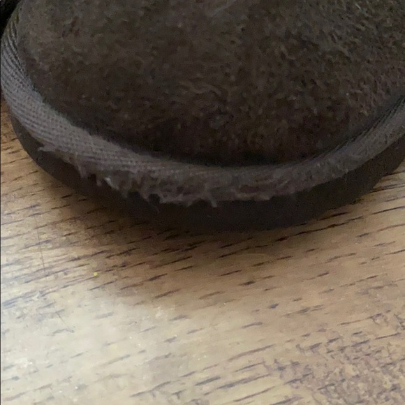 Girls size 9 dark brown Ugg boots - Picture 3 of 8